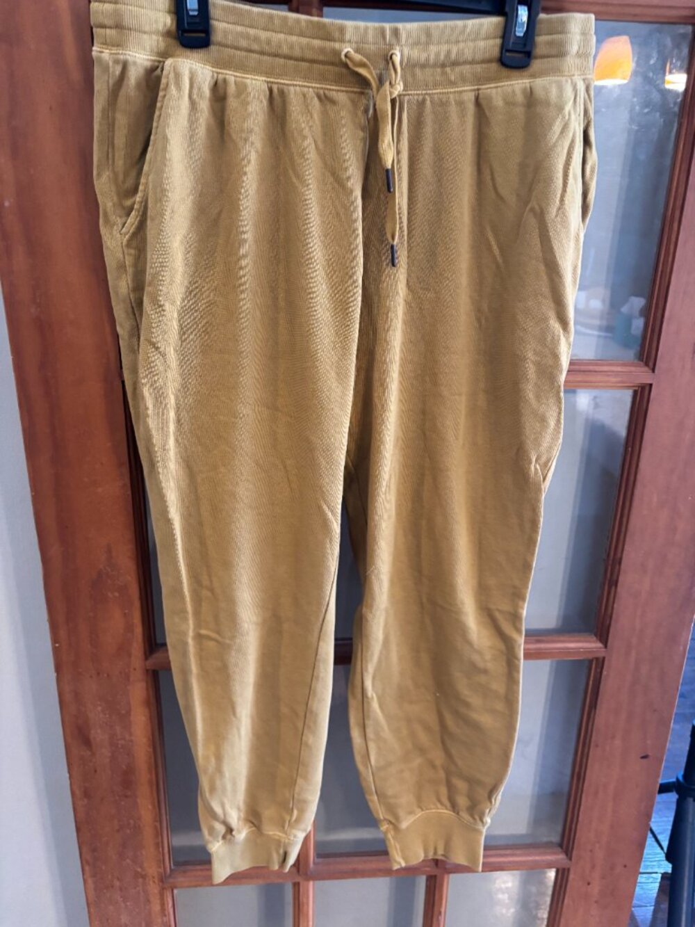 Old navy Women joggers Mustard color/ SZ: L